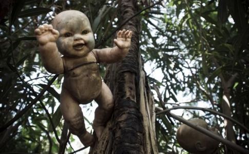 Muñeca de las Isla de las Muñecas, en Xochimilco (México). Un lugar muy recomendable