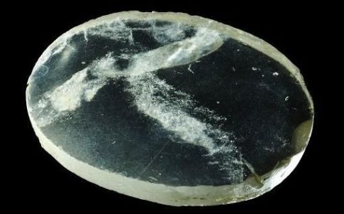 La lente Layard se conserva en el Museo Británico