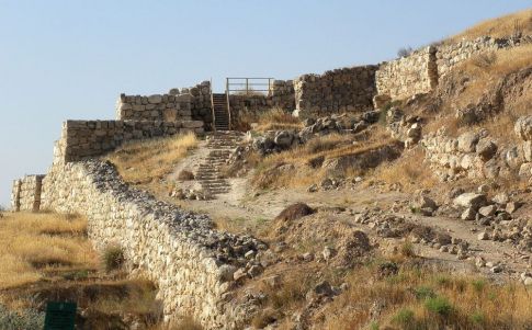 hallazgo templo laquis confirma relato biblico