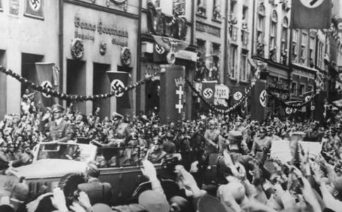 Hitler y Franco: unidos por lo sobrenatural