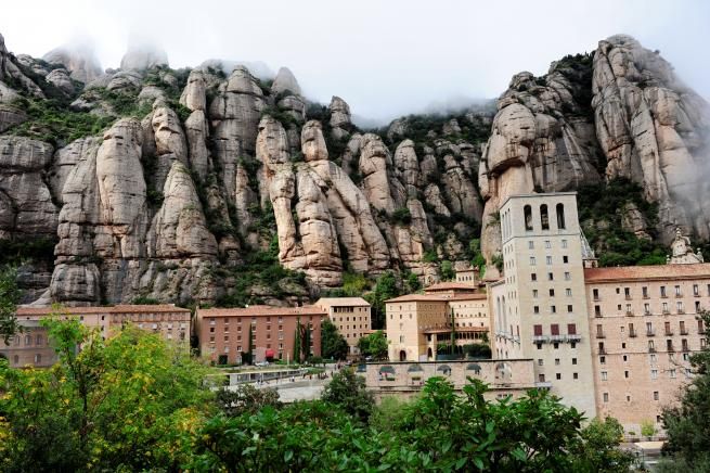 Montserrat, la reina de los cielos Montserrat, la reina de los cielos